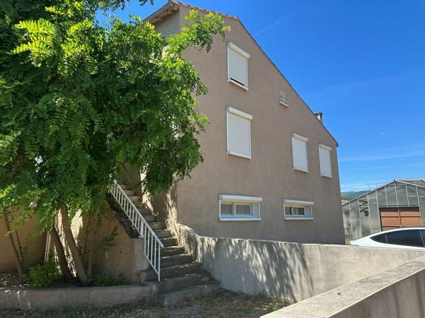 Lodève (34700) Immeuble de rapport à Lodève Idéal investissement locatif clé en main – Revenus immédiats – Aucune charge à pr