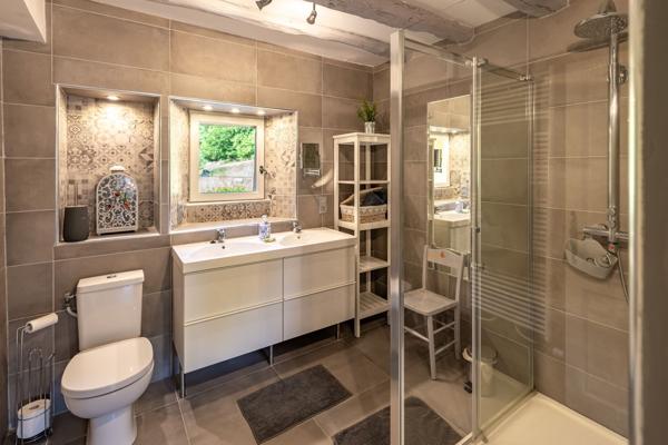 Vente Maison de luxe Les Eyzies 15 Pièces 449 m²