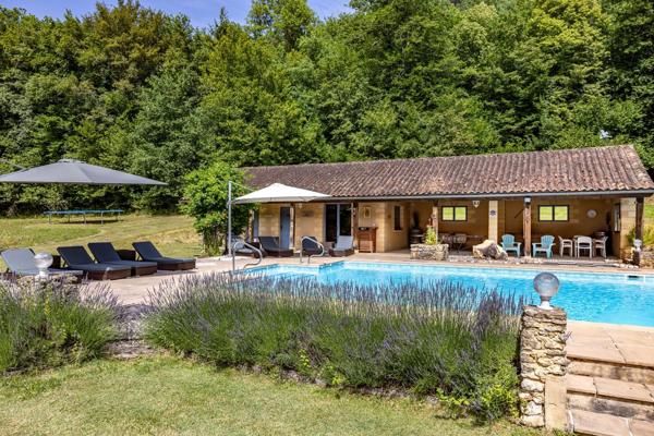 Vente Maison de luxe Les Eyzies 15 Pièces 449 m²