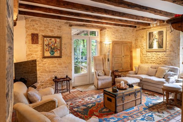 Vente Maison de luxe Les Eyzies 15 Pièces 449 m²