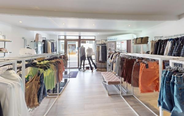 Vente Local commercial + boutique Frontignan   