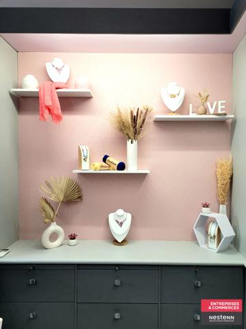 Commerce de prêt à porter en centre ville de Feurs