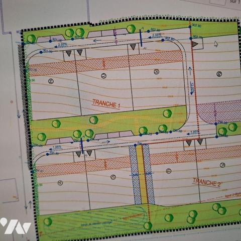 Sur la commune de CRENNES SUR FRAUBEE, en lotissement, proche de VILLAINES LA JUHEL:
Parcelle ...