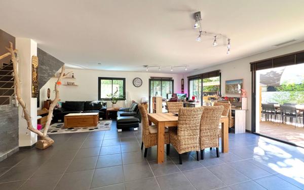 Maison à vendre    4 pièces •  Béziers