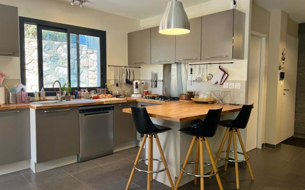 Maison à vendre    4 pièces •  Béziers