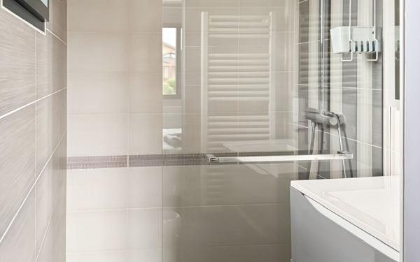 Maison à vendre    6 pièces •  Bons-en-Chablais