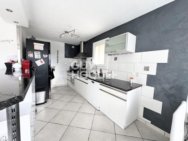 APPARTEMENT À VENDRE DE 5 PIÈCES DE 94,41 M²