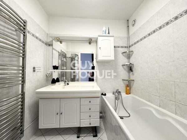 APPARTEMENT À VENDRE DE 5 PIÈCES DE 94,41 M²