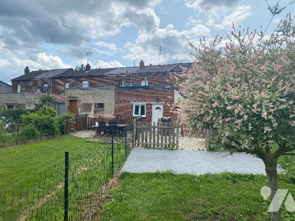 Maison à Saint Amand les Eaux  environ de 110 m² habitable sur une parcelle de 418 m²