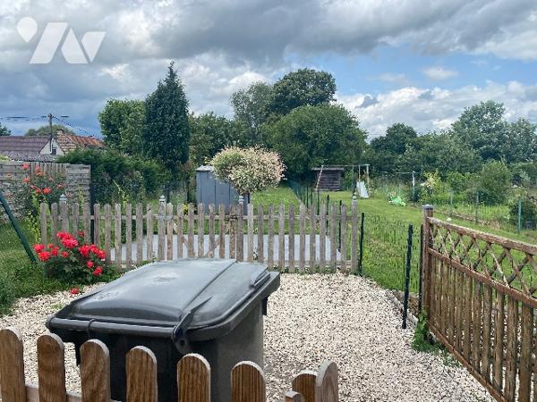 Maison à Saint Amand les Eaux  environ de 110 m² habitable sur une parcelle de 418 m²