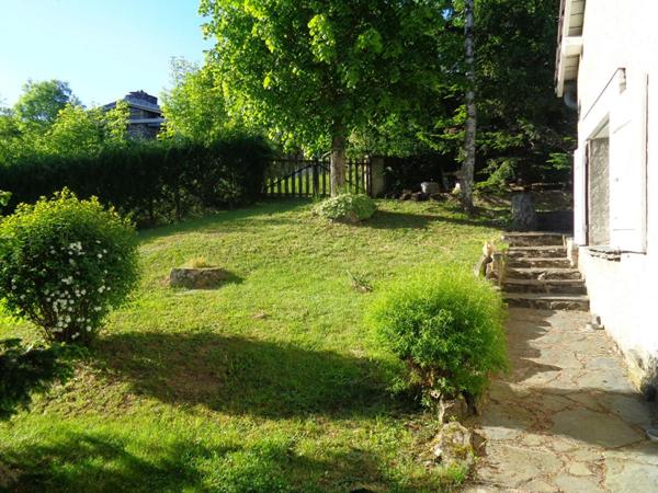 Le Pertuis(43), maison de 120 m2 habitables, 3 chambres, piscine sur 3.444 m2 de terrain