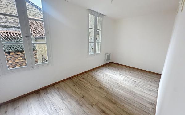 Appartement à vendre    2 pièces • 61 m2 Avignon