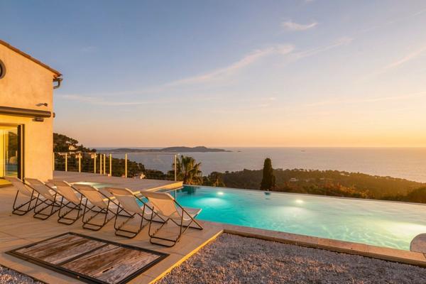 Vente Maison de luxe Carqueiranne 9 Pièces 260 m²