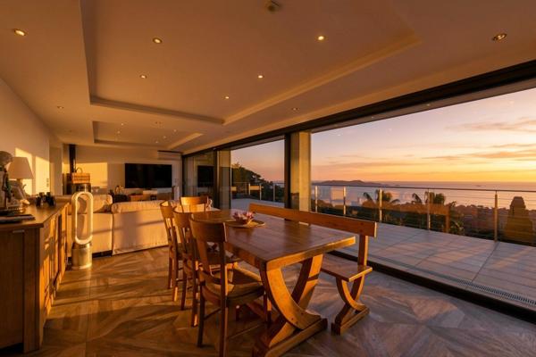 Vente Maison de luxe Carqueiranne 9 Pièces 260 m²