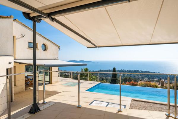 Vente Maison de luxe Carqueiranne 9 Pièces 260 m²