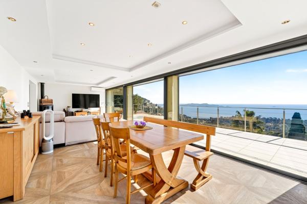 Vente Maison de luxe Carqueiranne 9 Pièces 260 m²