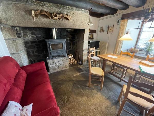 Maison à vendre à Peyre en Aubrac en Lozère (48130), ref : 48032-122