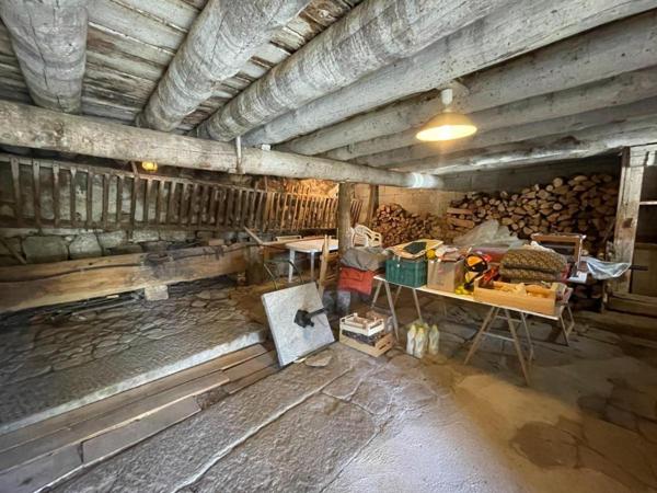 Maison à vendre à Peyre en Aubrac en Lozère (48130), ref : 48032-122