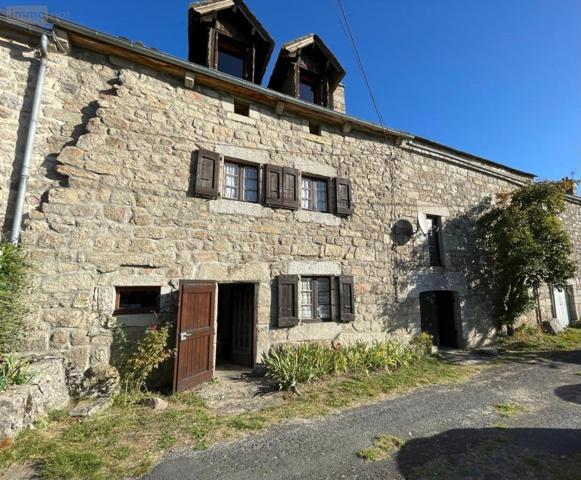 Maison à vendre à Peyre en Aubrac en Lozère (48130), ref : 48032-122