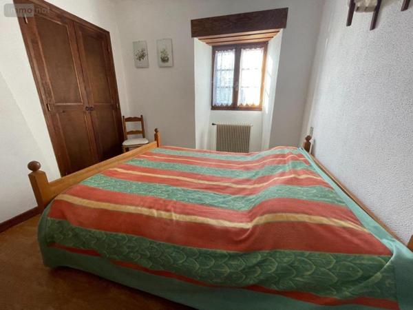 Maison à vendre à Peyre en Aubrac en Lozère (48130), ref : 48032-122