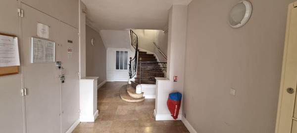 APPARTEMENT BLOIS DE 73.87 m2 AVEC TERRASSE /PATIO ET GARAGE