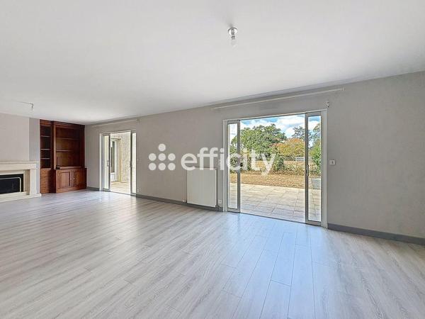 Maison
         6 pièces
        - 172 m² Exclusivité 320 000 € *