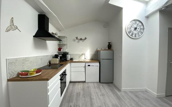 Immeuble à vendre    9 pièces •  Saujon