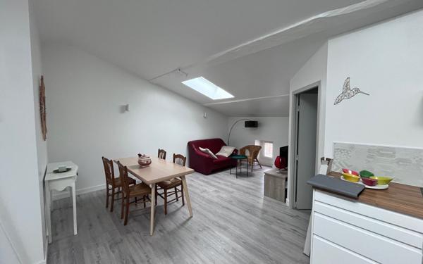 Immeuble à vendre    9 pièces •  Saujon