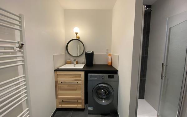 Immeuble à vendre    9 pièces •  Saujon