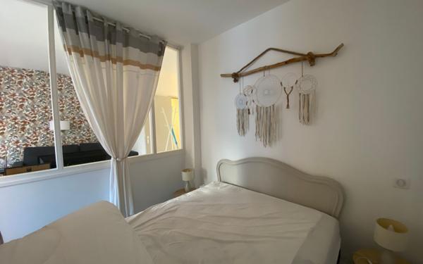 Immeuble à vendre    9 pièces •  Saujon