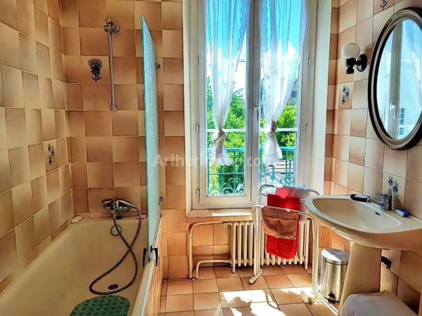 Vente                                                      Maison
                        
                     7 pièces                      135 m2                     à Athis-Mons