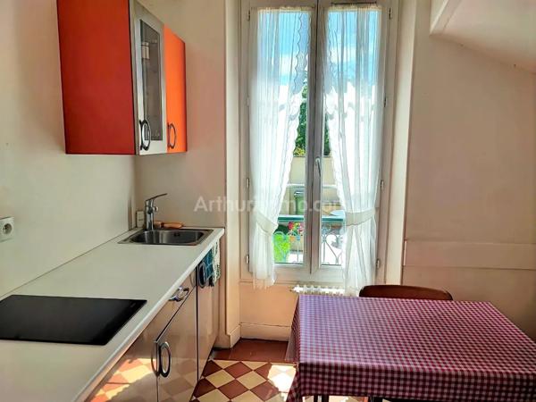 Vente                                                      Maison
                        
                     7 pièces                      135 m2                     à Athis-Mons