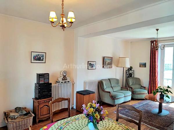 Vente                                                      Maison
                        
                     7 pièces                      135 m2                     à Athis-Mons