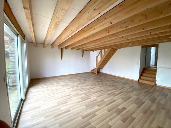 Charmante longère en pierre à Grand-Champ, à seulement 15 minutes de Vannes