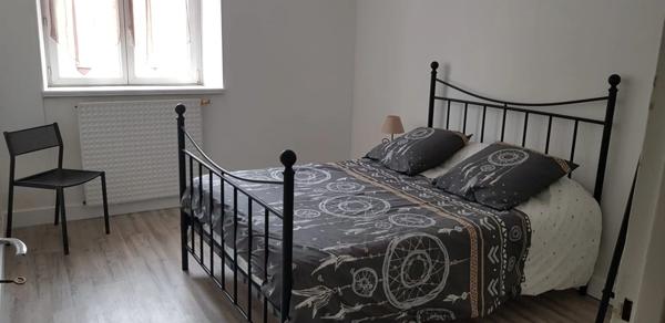 Charmante longère en pierre à Grand-Champ, à seulement 15 minutes de Vannes