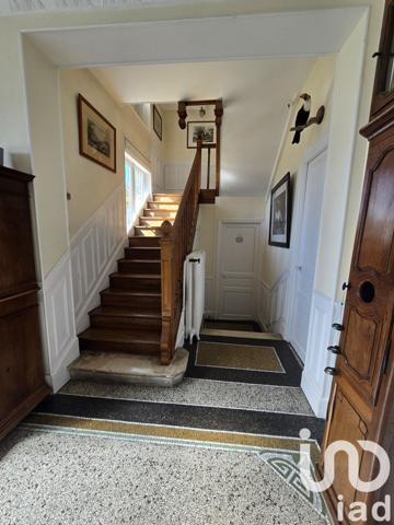 Maison 8 pièces de 239 m² à Dormans (51700)