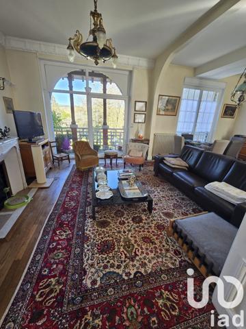 Maison 8 pièces de 239 m² à Dormans (51700)