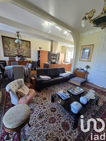 Maison 8 pièces de 239 m² à Dormans (51700)