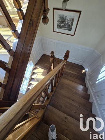 Maison 8 pièces de 239 m² à Dormans (51700)