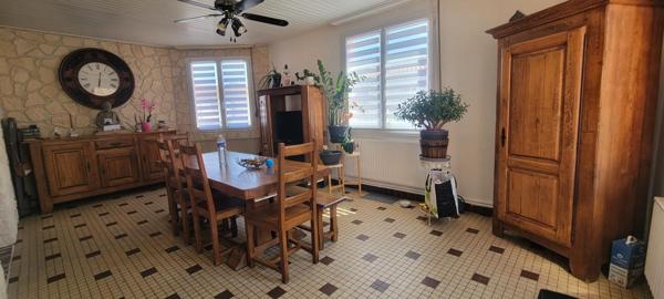 MAISON AVEC DE BEAUX VOLUMES