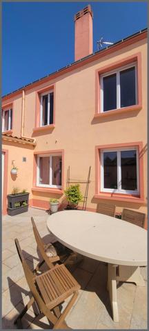 MAISON AVEC DE BEAUX VOLUMES