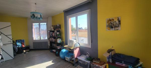 MAISON AVEC DE BEAUX VOLUMES