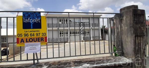 Location local commercial Fort-de-France - 1 pièce(s) - 16 m² - 700 €/mois