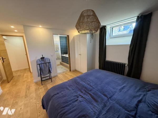 SAINT-BRIAC-SUR-MER – Hyper-centre – Maison familiale atypique avec jardin exposé plein sud