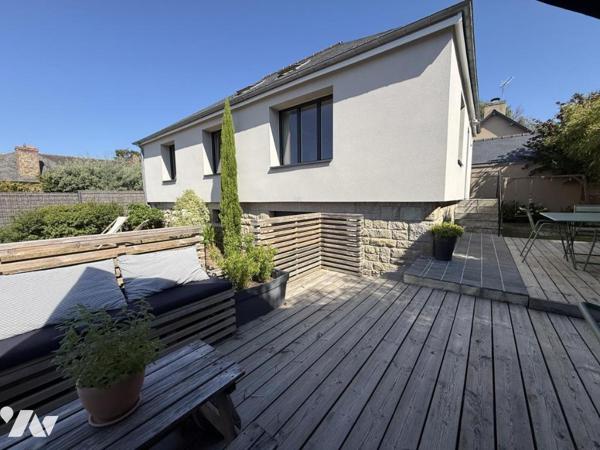 SAINT-BRIAC-SUR-MER – Hyper-centre – Maison familiale atypique avec jardin exposé plein sud