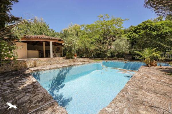 Maison à vendre 278 000 € Busque 6 p 130 m² DPE D