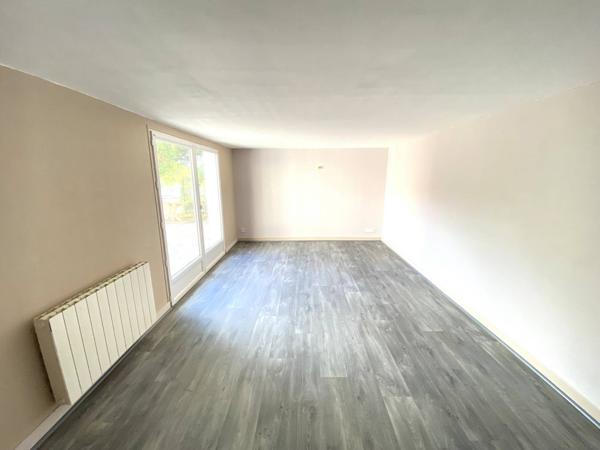 Maison F2 dans village calme , Beautheil