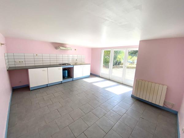 Maison F2 dans village calme , Beautheil