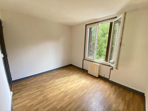 Maison F2 dans village calme , Beautheil