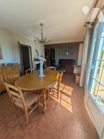 BELLE PROPRIETE DE PLAIN-PIED, GARAGE INDEPENDANT, 744 m²